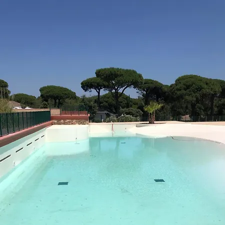 Feriehus Californien Renove, Superbe Piscine Dans La Residence, Central, St Tropez 7km! *