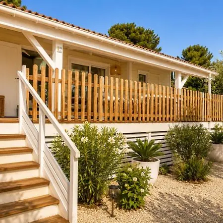 Californien Superbe Piscine Lagon Dans La Residence, A 1km, St Tropez 7km! Tatil Evi
